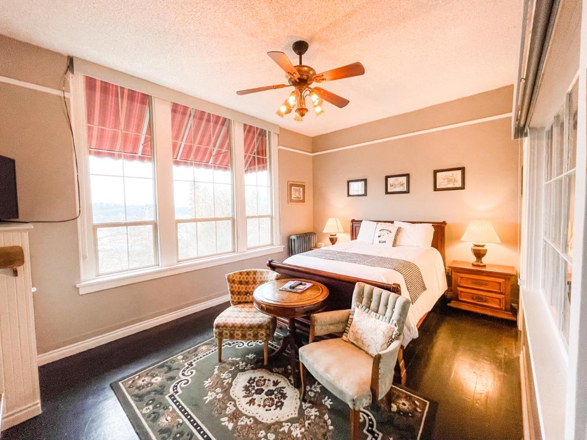 Northside School Bed & Breakfast Бонърс Фери Екстериор снимка
